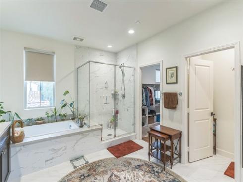 134 Halo , Irvine, CA