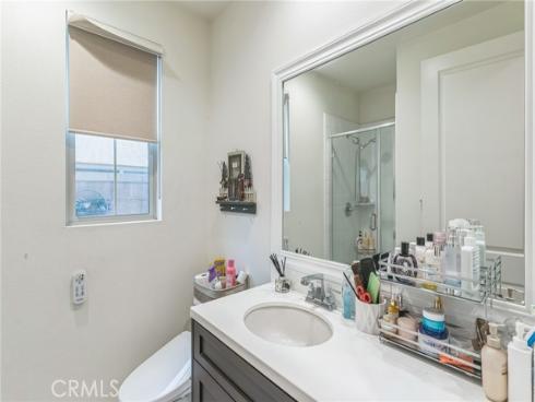 134 Halo , Irvine, CA