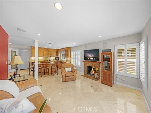 19 Christamon , Irvine, CA