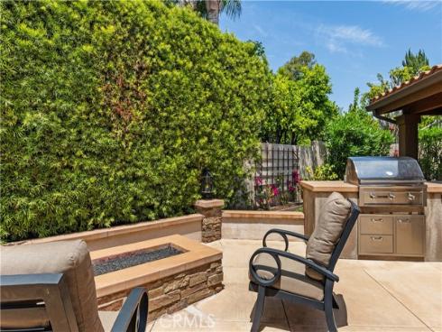 19 Christamon , Irvine, CA