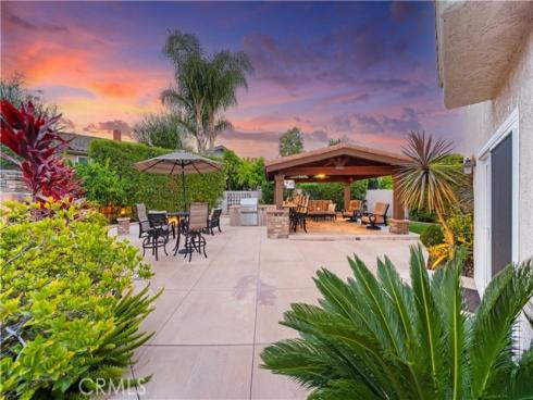 19 Christamon , Irvine, CA