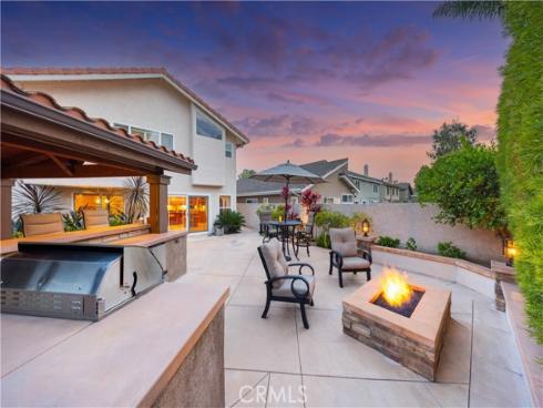 19 Christamon , Irvine, CA