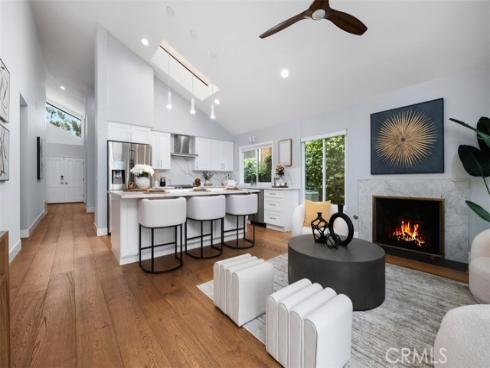 8 Recodo , Irvine, CA