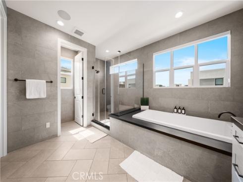 271 Merit , Irvine, CA