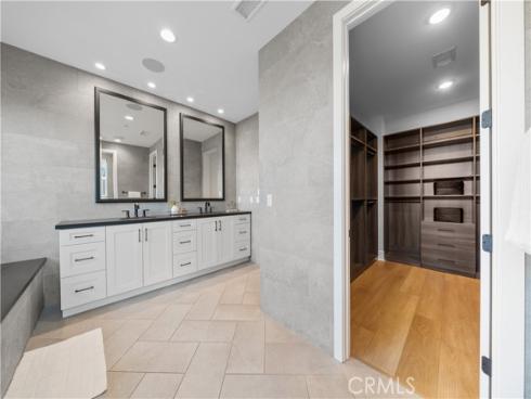 271 Merit , Irvine, CA