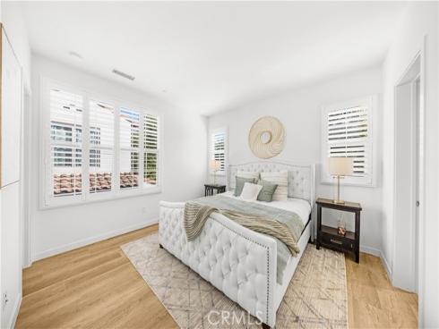 65 Tallowood , Irvine, CA