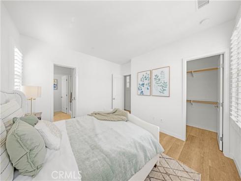 65 Tallowood , Irvine, CA