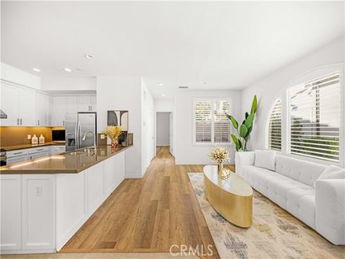 65 Tallowood , Irvine, CA