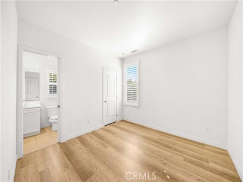 65 Tallowood , Irvine, CA