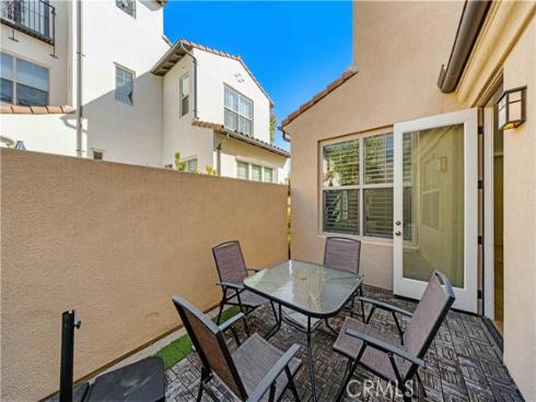 65 Tallowood , Irvine, CA