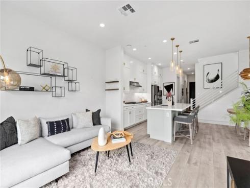 145 Novel , Irvine, CA