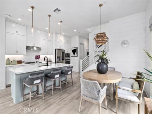 145 Novel , Irvine, CA