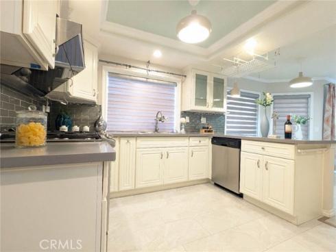 4 Henry , Irvine, CA