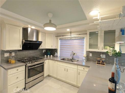 4 Henry , Irvine, CA