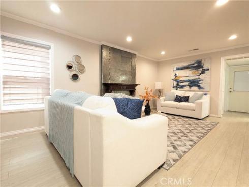 4 Henry , Irvine, CA