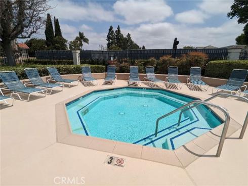 4 Henry , Irvine, CA