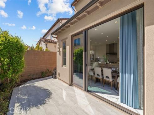 106 villa ridge , Irvine, CA