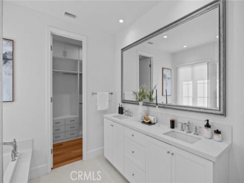 106 villa ridge , Irvine, CA