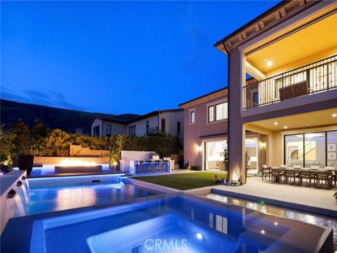 105  Lanzon  , Irvine, CA