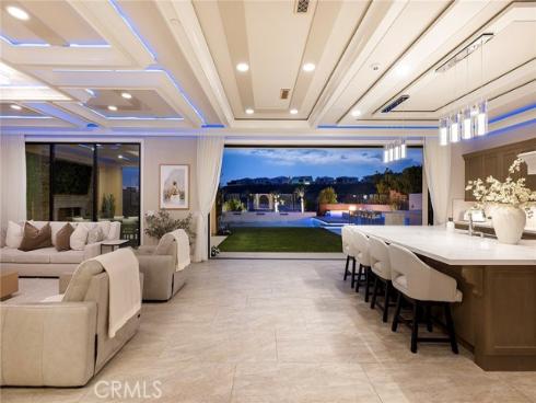 105 Lanzon , Irvine, CA