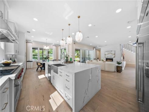 100  Bellatrix  , Irvine, CA