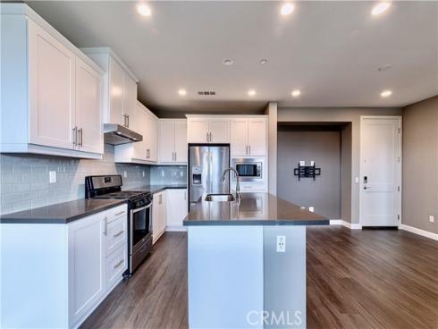 1114 Epic , Irvine, CA