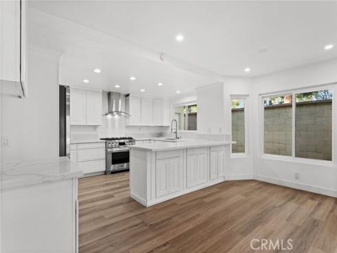 16 Encina , Irvine, CA