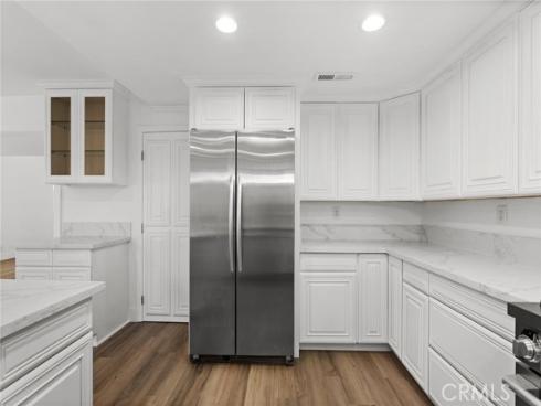 16 Encina , Irvine, CA