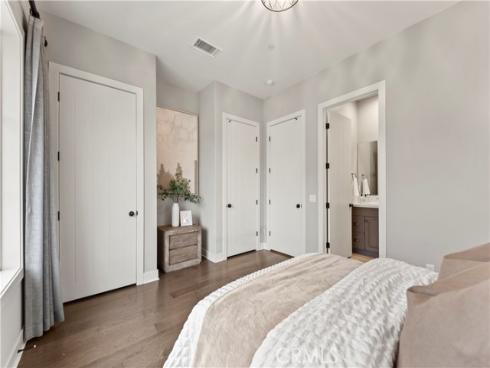 51 Redshift , Irvine, CA