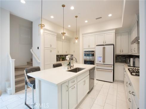 148 Spectacle , Irvine, CA