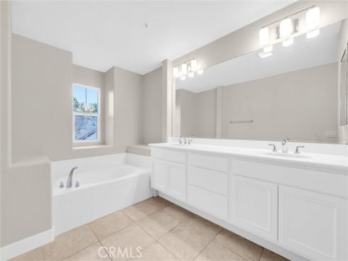 702 Terra Bella , Irvine, CA