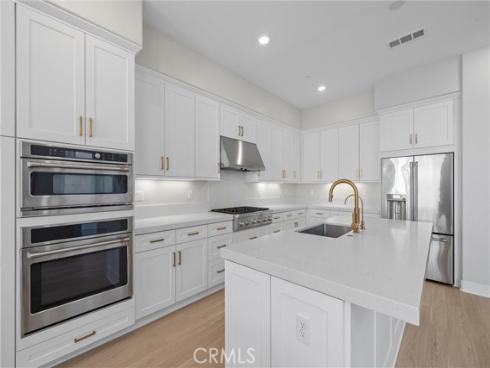 128 Pattern , Irvine, CA