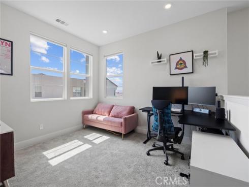 128 Pattern , Irvine, CA