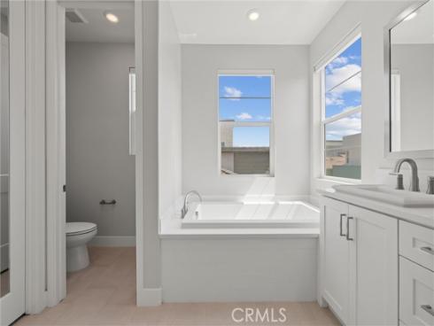 128 Pattern , Irvine, CA