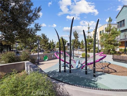 128 Pattern , Irvine, CA