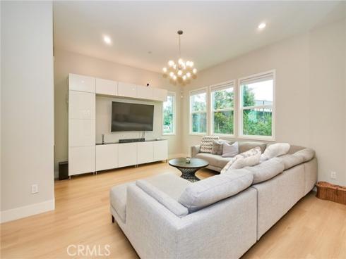 259 Chorus , Irvine, CA