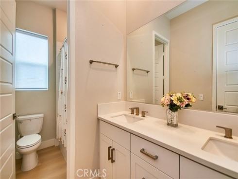 259 Chorus , Irvine, CA