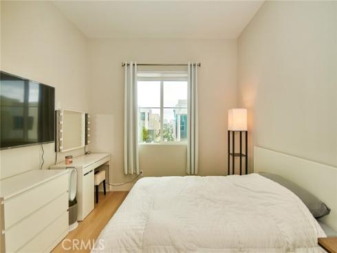 259 Chorus , Irvine, CA