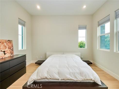 259 Chorus , Irvine, CA