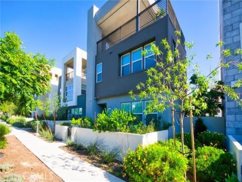 259 Chorus , Irvine, CA