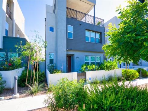 259 Chorus , Irvine, CA