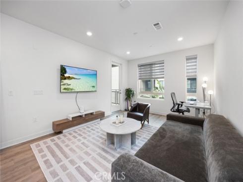 2424 Nolita , Irvine, CA