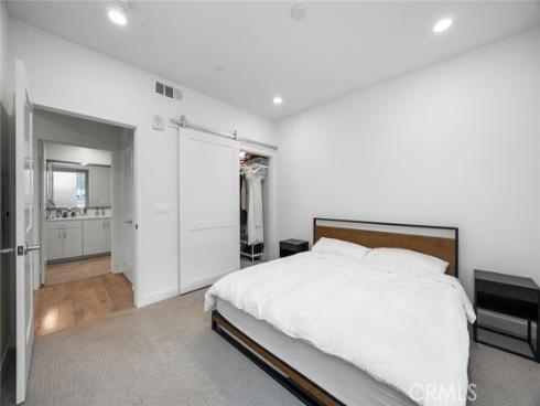 2424 Nolita , Irvine, CA