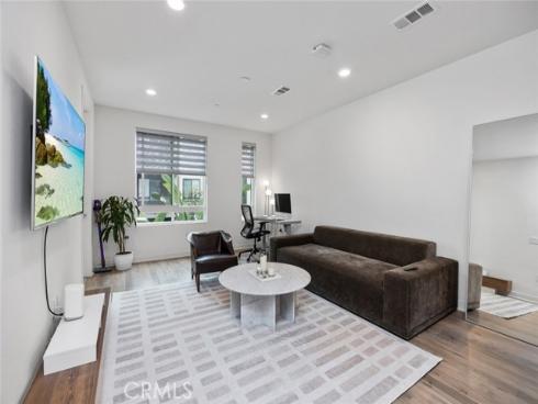 2424 Nolita , Irvine, CA