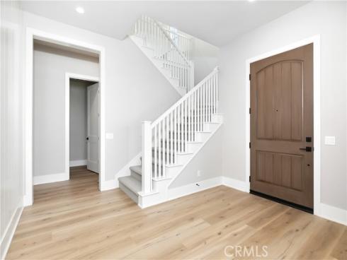 127  Oakstone  , Irvine, CA