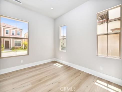 127  Oakstone  , Irvine, CA