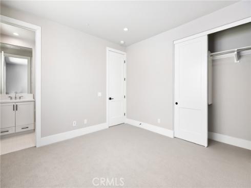 127  Oakstone  , Irvine, CA