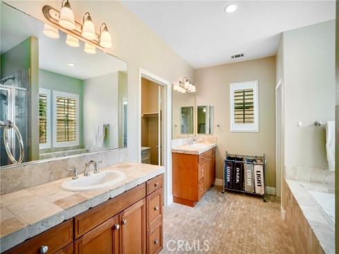 7 Honeydew , Irvine, CA