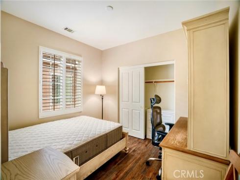 7 Honeydew , Irvine, CA