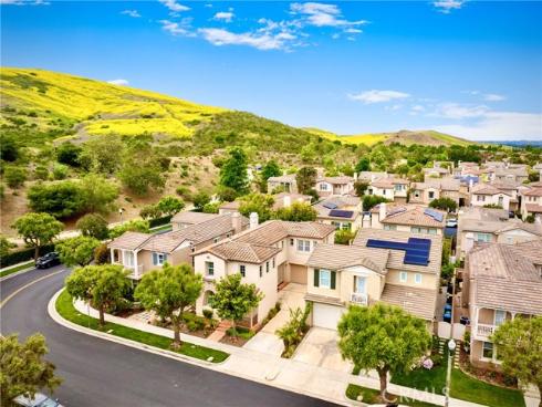 7 Honeydew , Irvine, CA